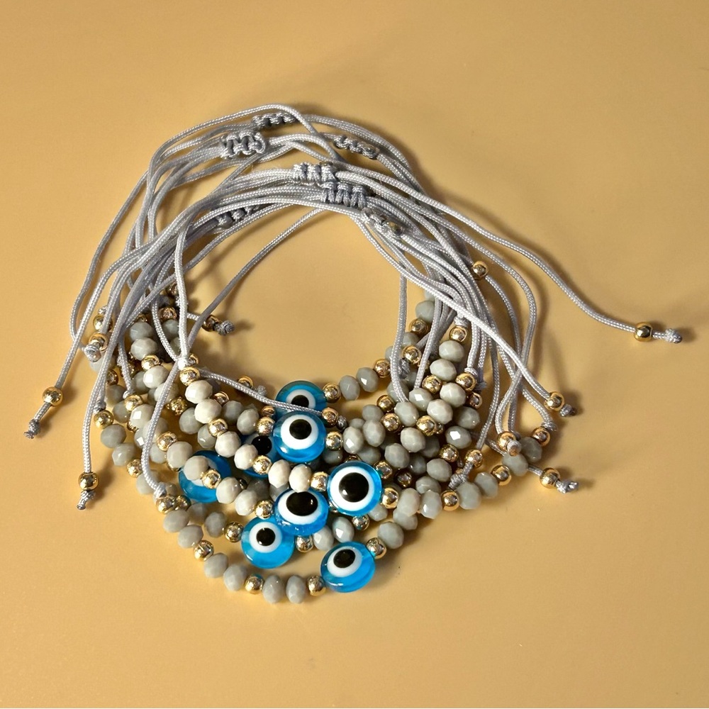 🧿 Grey Evil Eye Bracelet